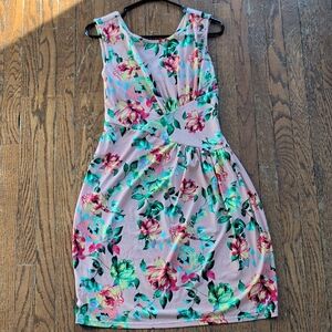 Floral Knee-length Sleeveless Dress